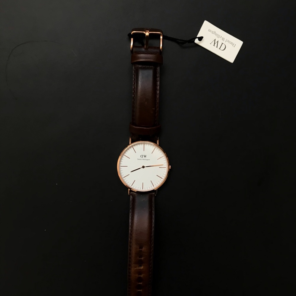 FREE SHIPPING Luxury Watch - Tag On